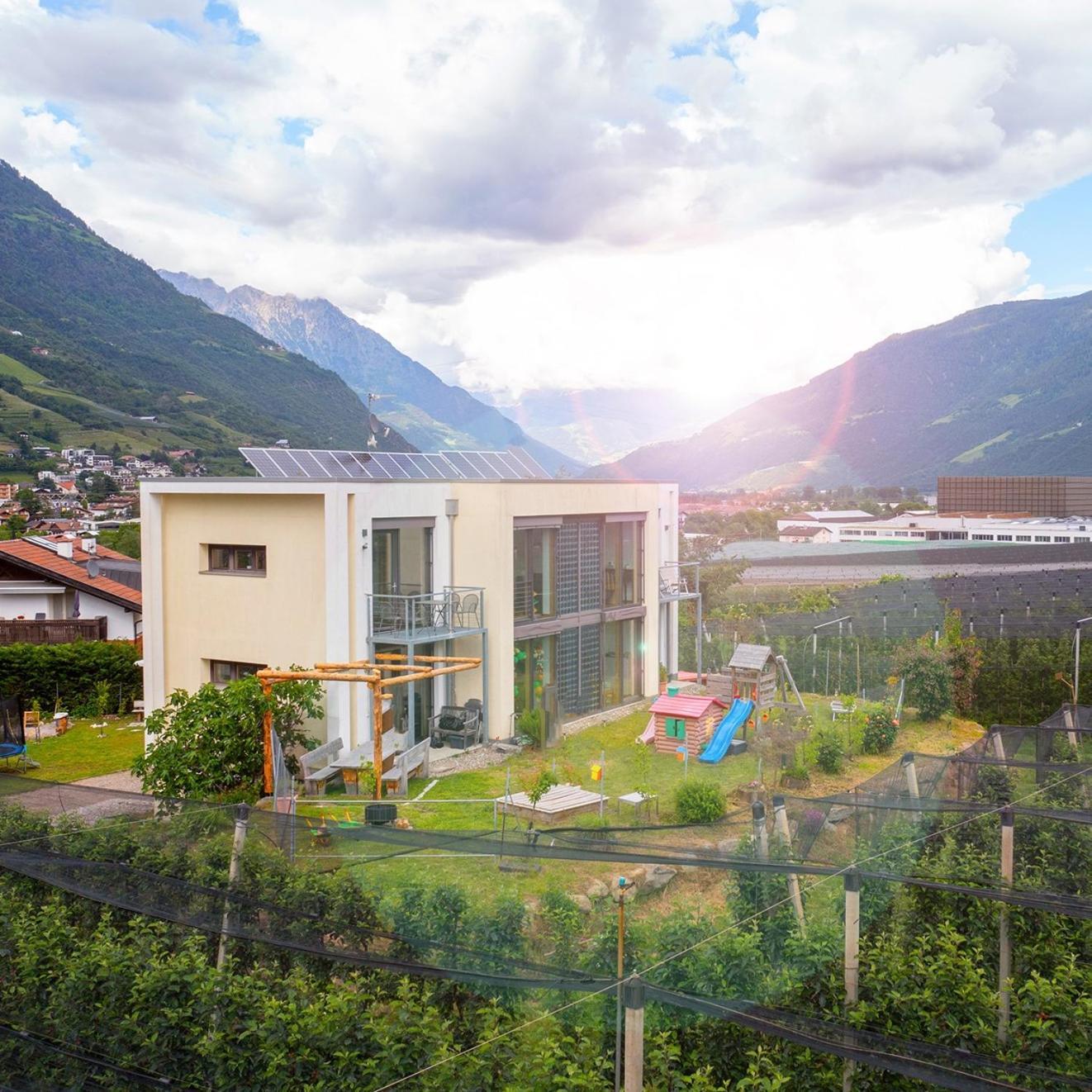 Biohof Gala Apartment Натурно Екстериор снимка